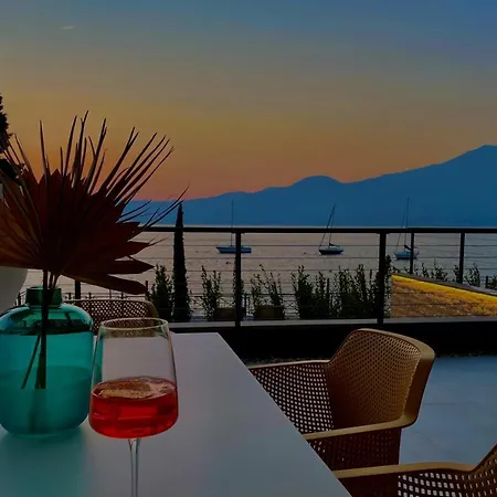 Апартаменты Il Sogno Al Di Garda Торри-дель-Бенако